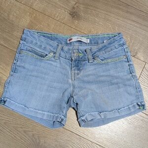 Levi’s Midi Short Light Wash Size 1